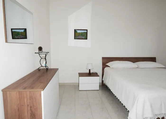 Διαμέρισμα Yuna Rent - Casa Chiarini *